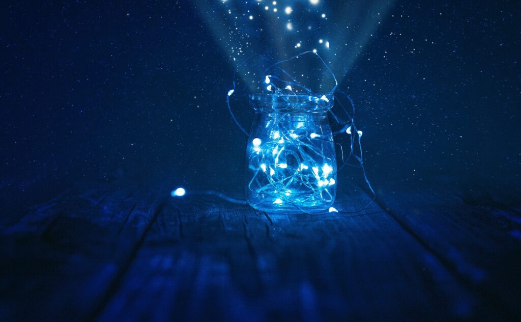 Ako sa vyrábajú esenciálne oleje? 7 lights 5310589 1920